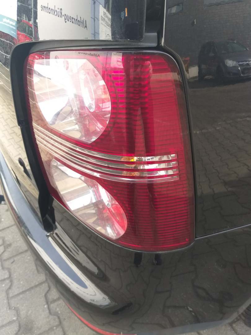 VW Touran 1T original R&uuml;cklicht R&uuml;ckleuchte Schlussleuchte rechts Facelift Bj.2008